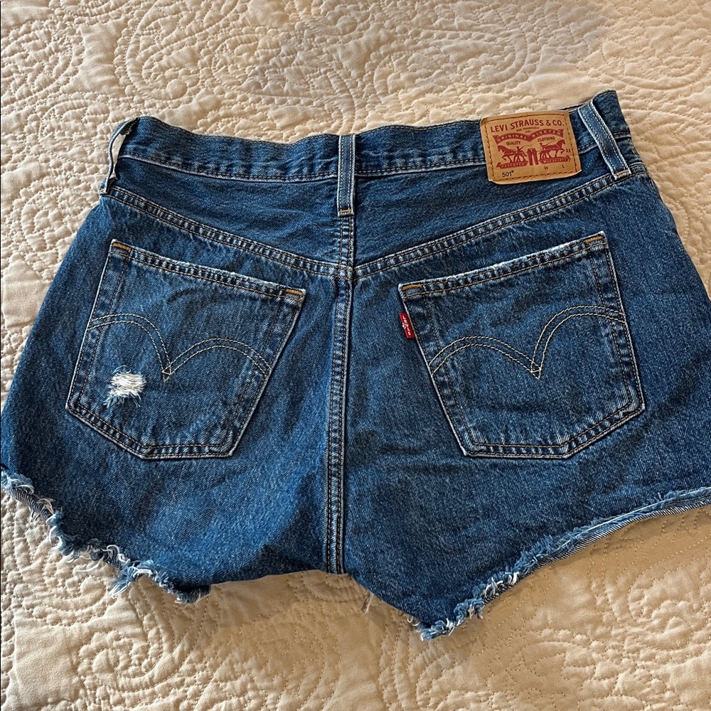 Levi’s 501 Original Fit High-Rise Cut-Off No Stretch Distressed Jean Shorts 29